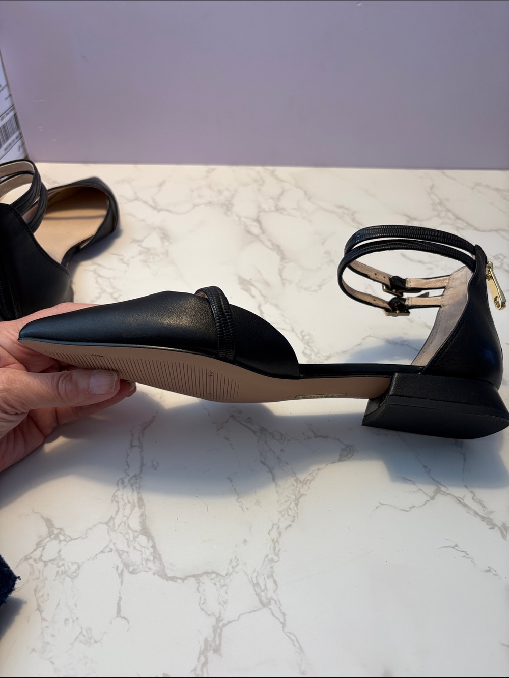 Louise Et Cie women’s black Pointed leather Ankle-Strap Flats like new size 8.5 - Picture 8 of 10